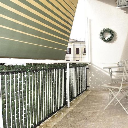 Nathanaele House Via Tuscolana โรม ภายนอก รูปภาพ
