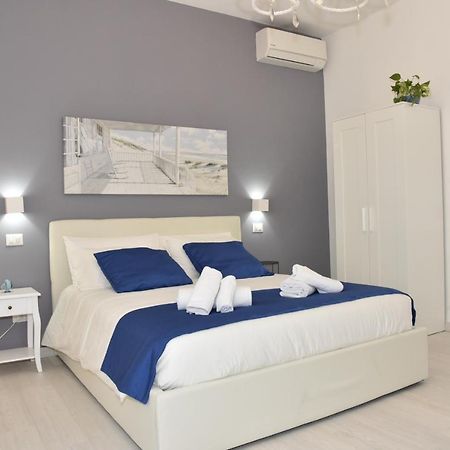 Nathanaele House Via Tuscolana โรม ภายนอก รูปภาพ